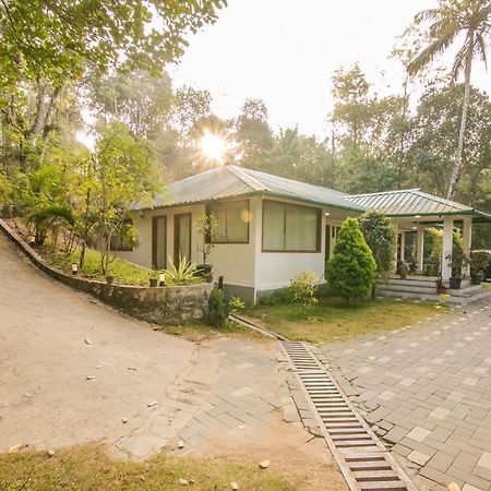Rockville Hotel Sultan Bathery Exterior foto